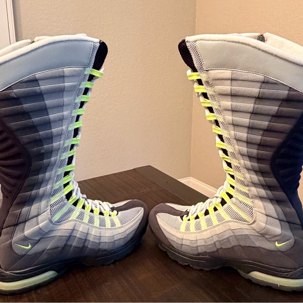 Nike Air Max 95 Zen Venti neon knee high boots - RARE - Picture 3 of 5